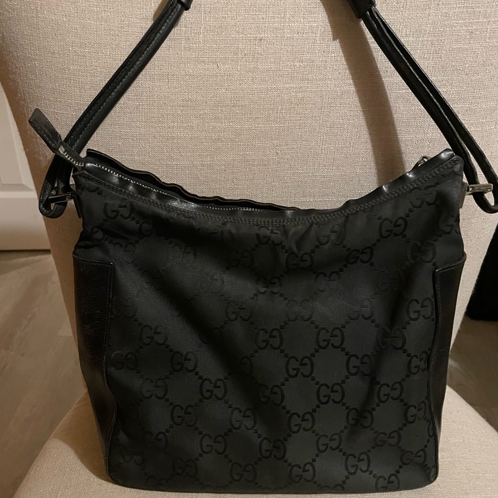 Gucci vintage black GG logo shoulder bag